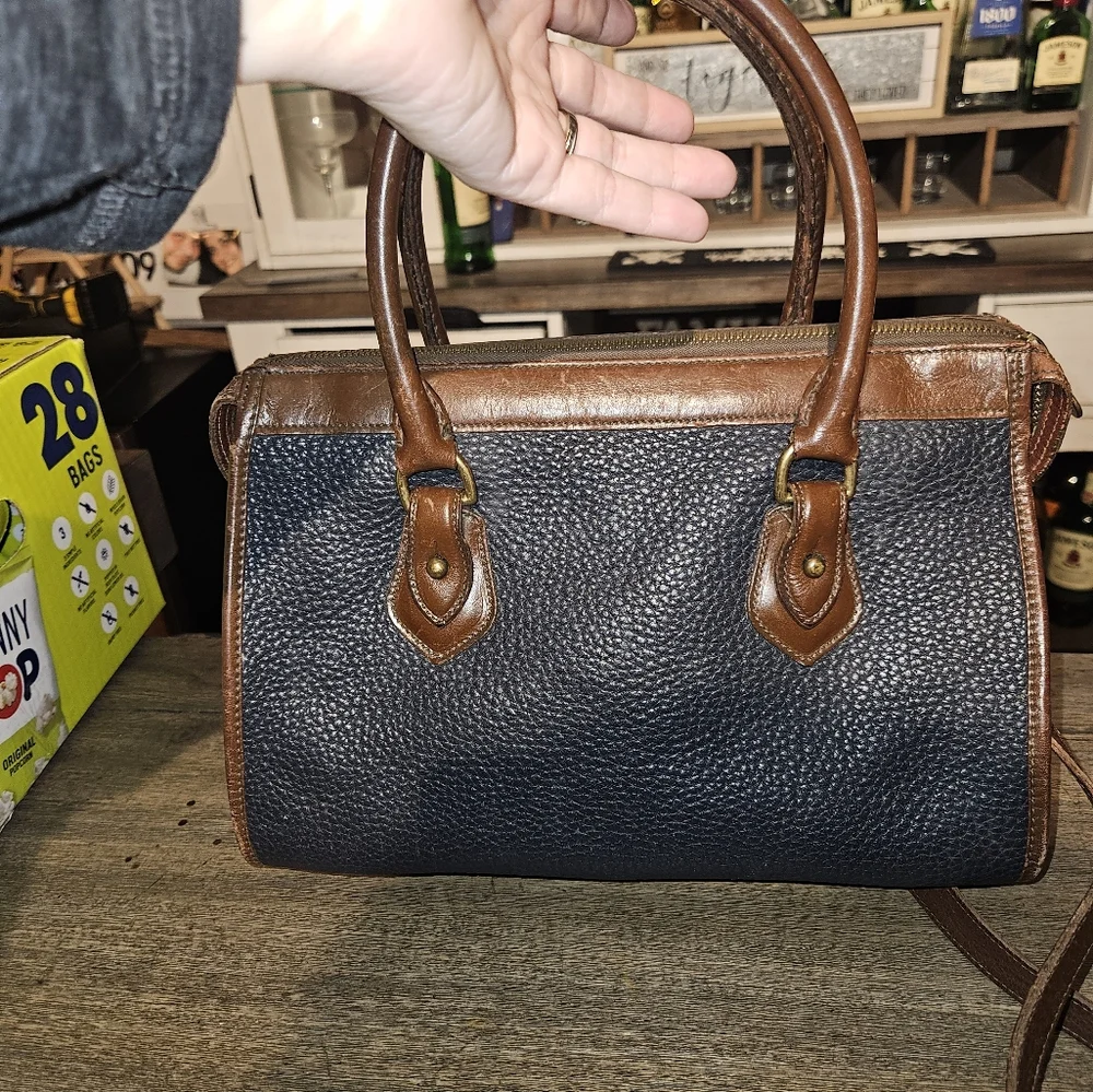 Dooney and Bourke Vintage All Weather Pebbled Leather Satchel Handbag Navy Blue - Picture 2 of 11